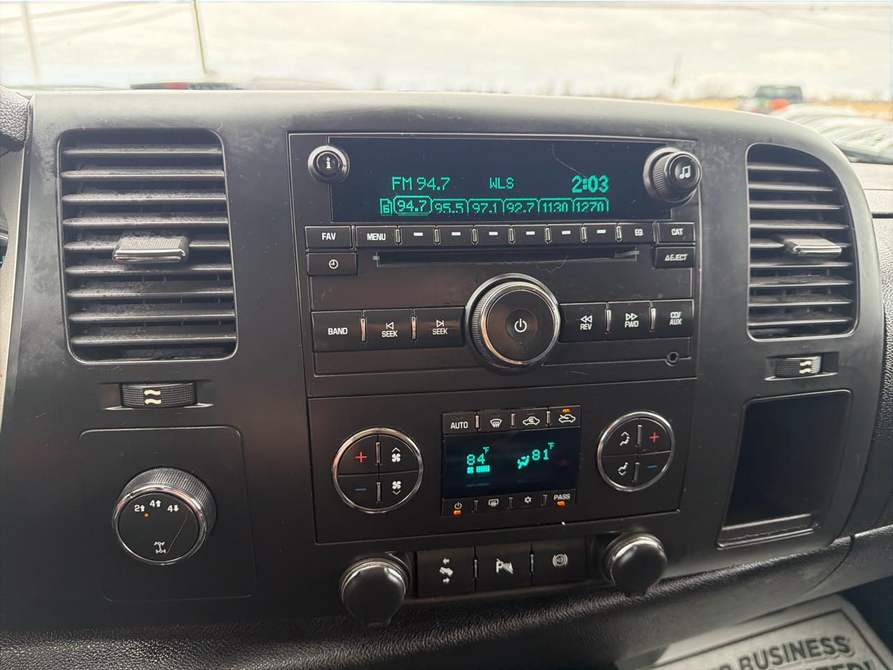 Chevrolet Silverado 3500HD 4WD Crew Cab 167.7" DRW LT 2011