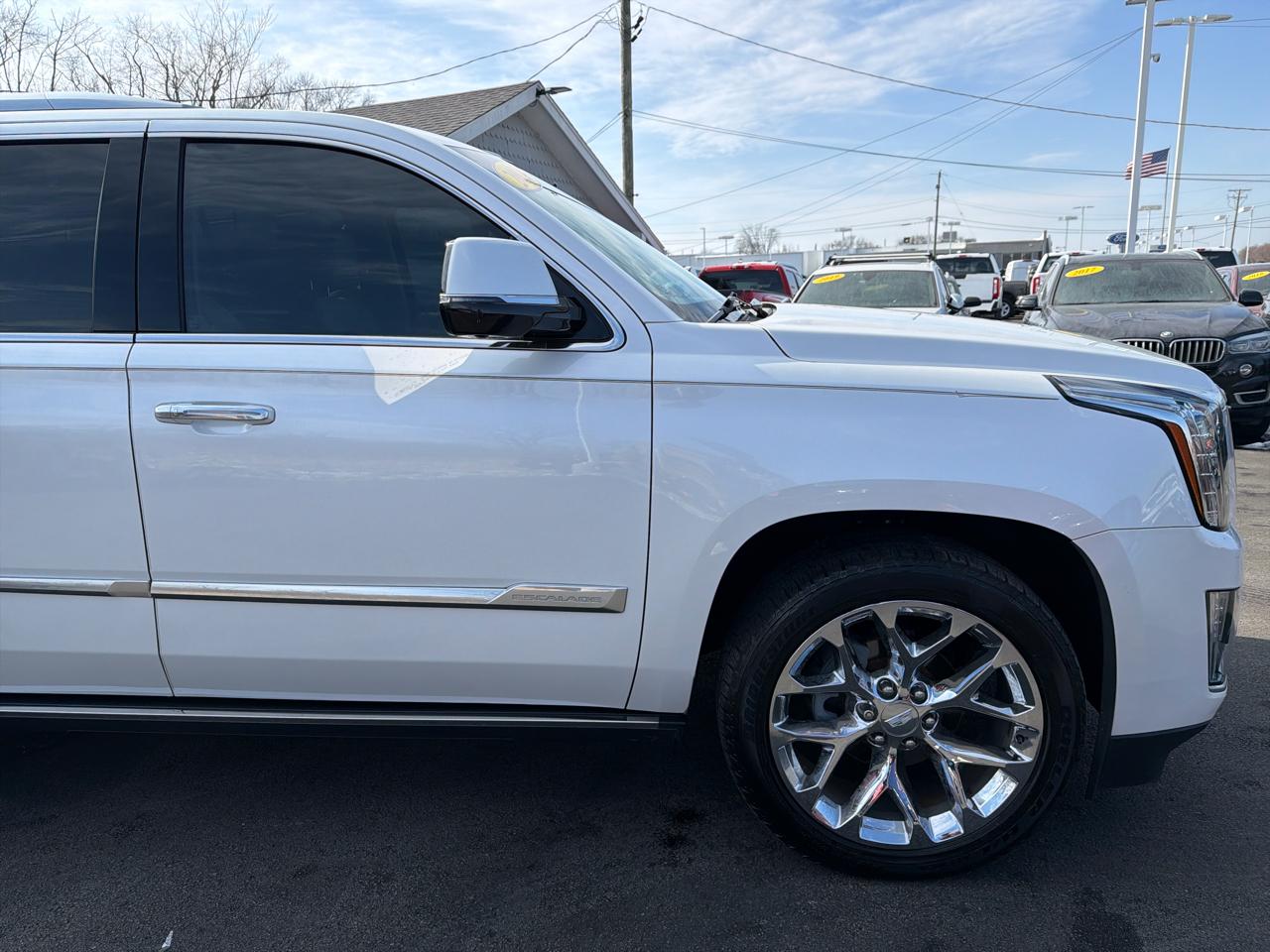 Cadillac Escalade 4WD 4dr Premium Collection 2016