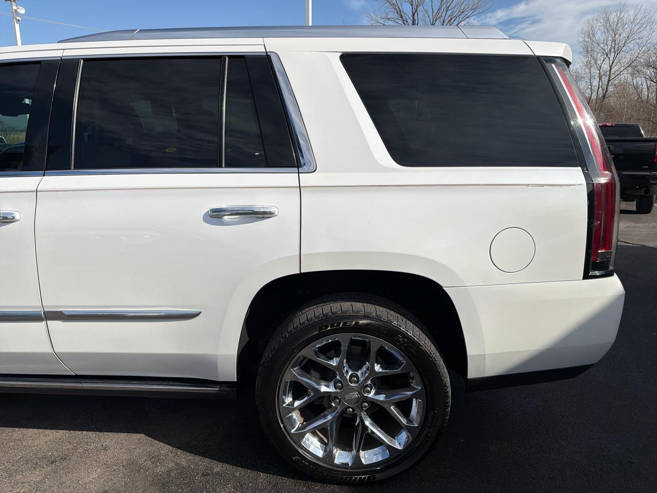 Cadillac Escalade 4WD 4dr Premium Collection 2016