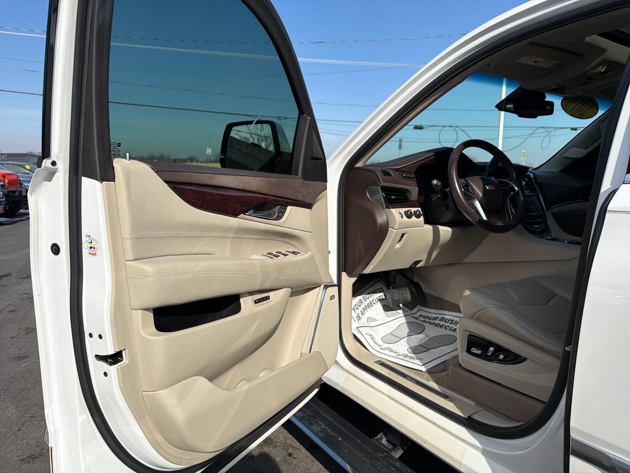 Cadillac Escalade 4WD 4dr Premium Collection 2016