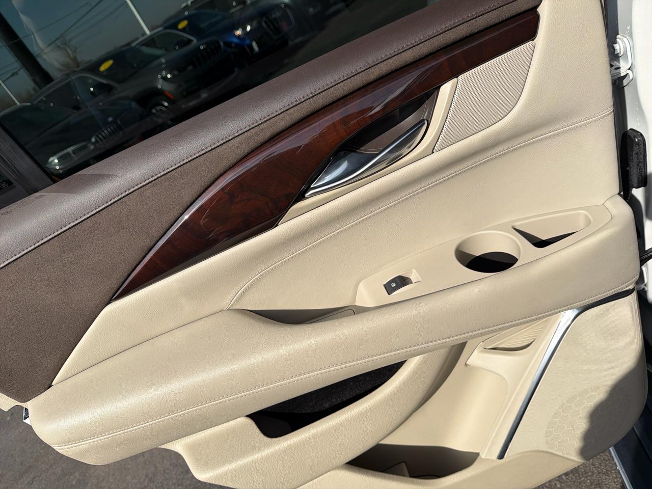 Cadillac Escalade 4WD 4dr Premium Collection 2016