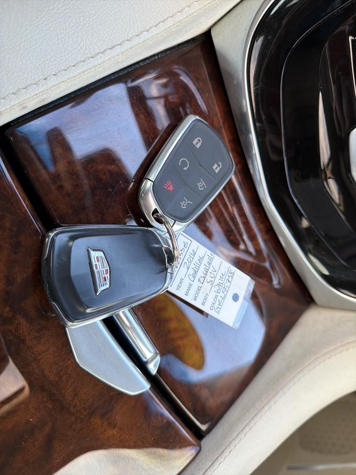 Cadillac Escalade 4WD 4dr Premium Collection 2016