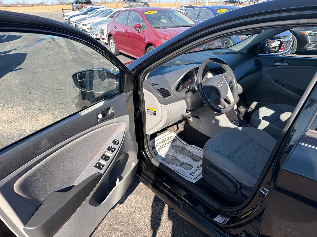 Hyundai Accent 4dr Sdn Auto GLS 2015