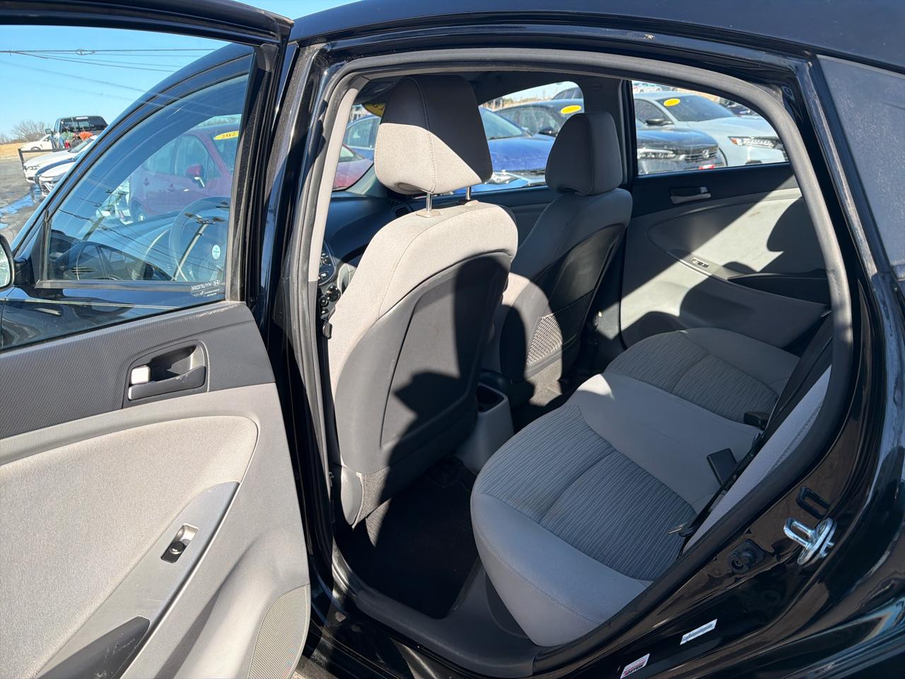 Hyundai Accent 4dr Sdn Auto GLS 2015