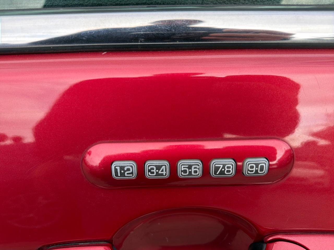 Mercury Milan 4dr Sdn FWD 2010