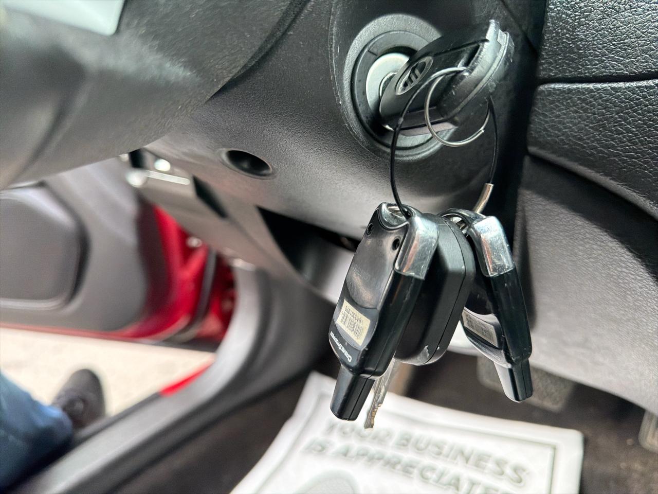 Mercury Milan 4dr Sdn FWD 2010