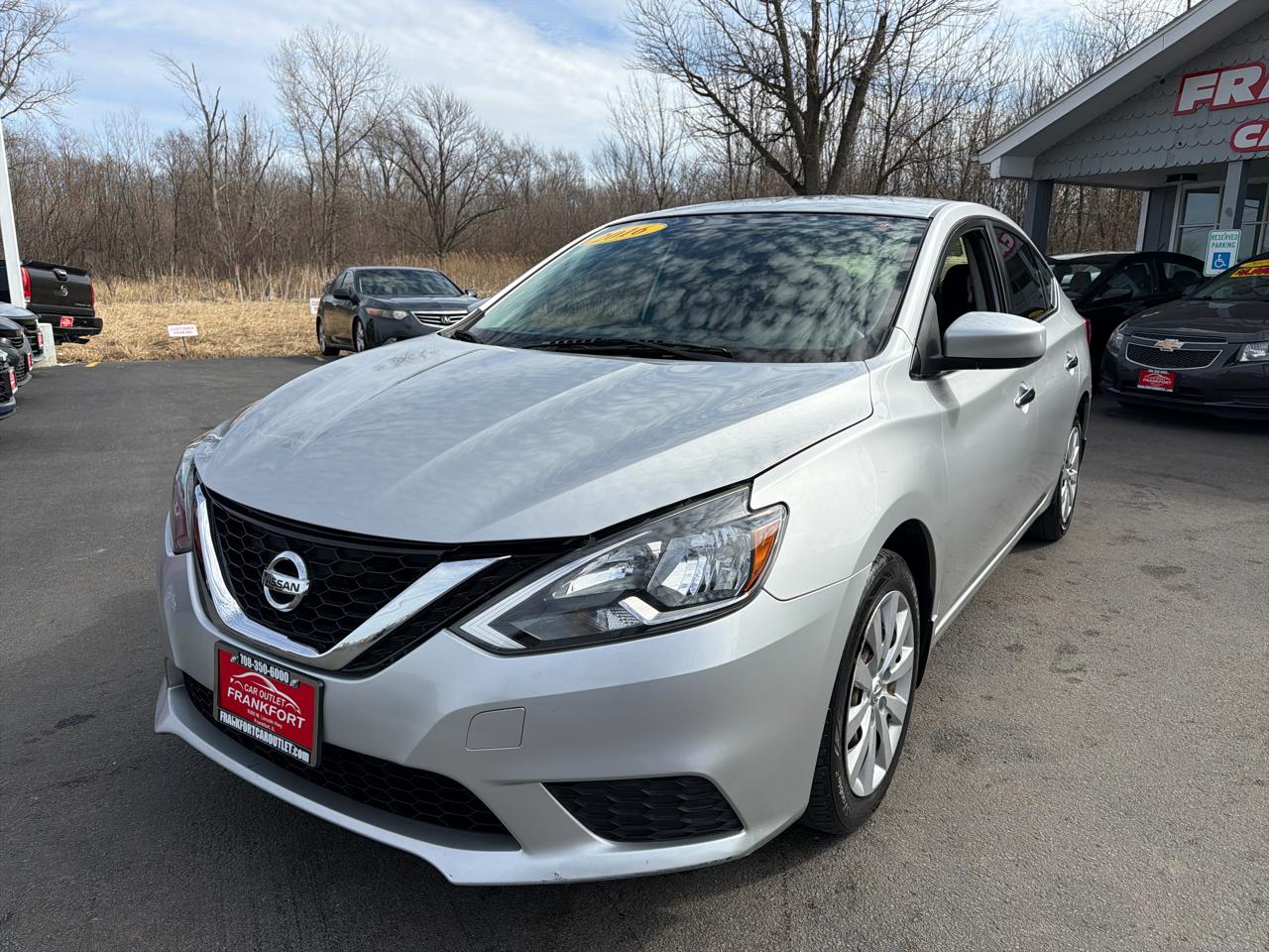 Nissan Sentra 4dr Sdn I4 CVT S 2016