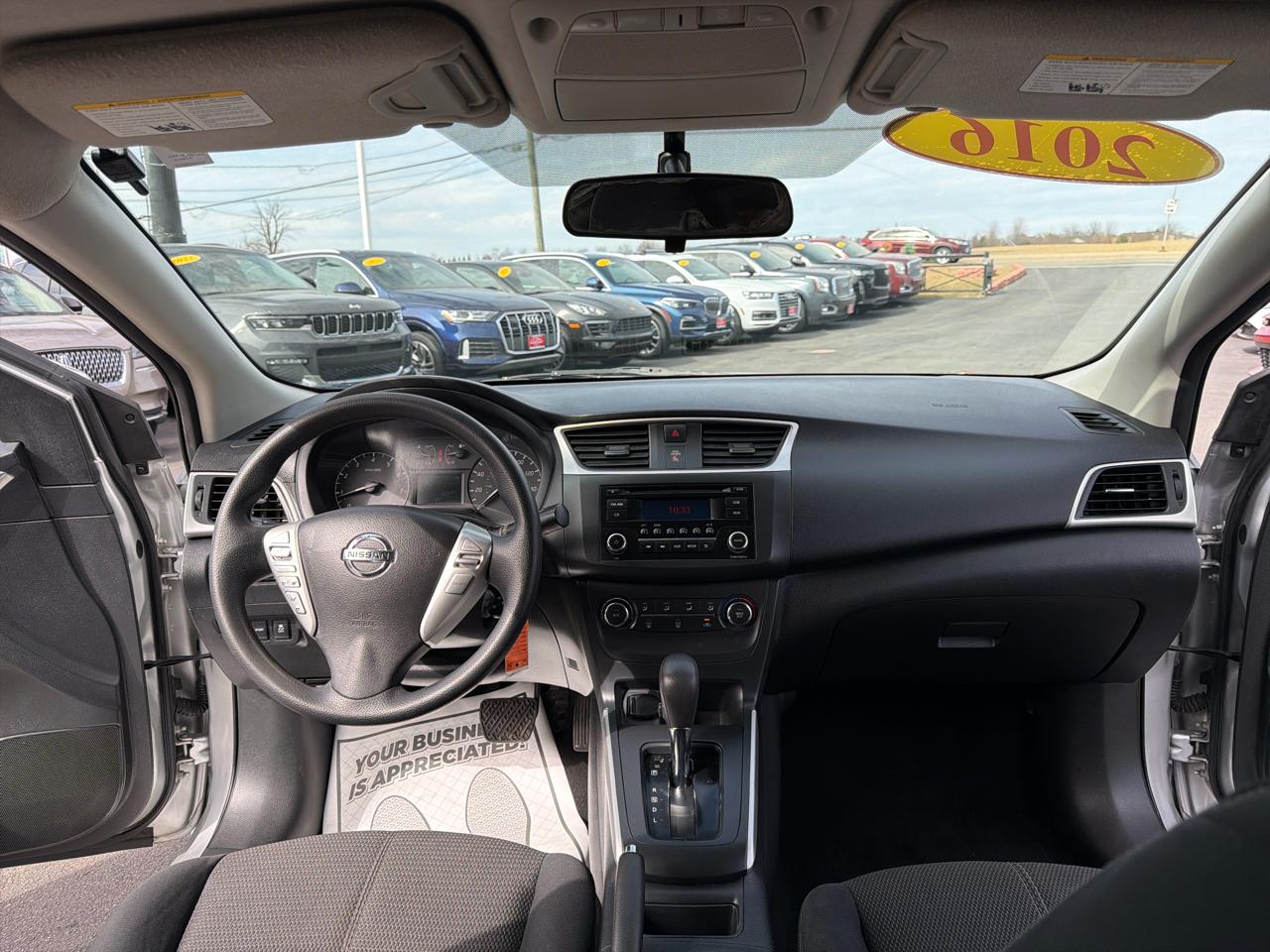 Nissan Sentra 4dr Sdn I4 CVT S 2016