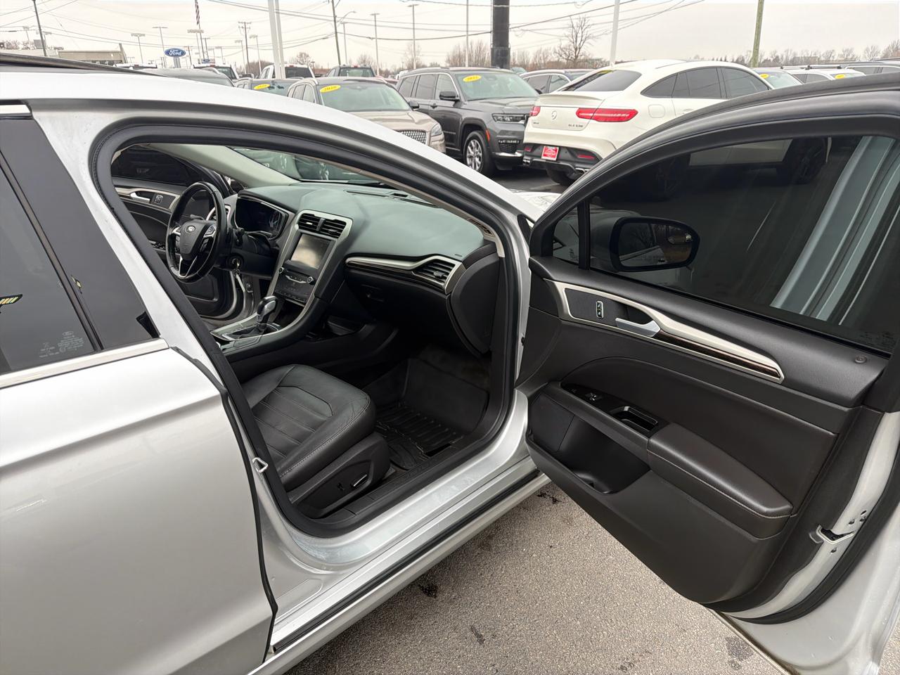 Ford Fusion 4dr Sdn SE FWD 2013