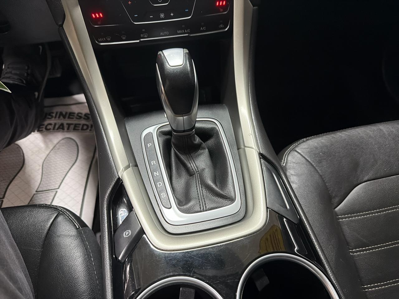 Ford Fusion 4dr Sdn SE FWD 2013