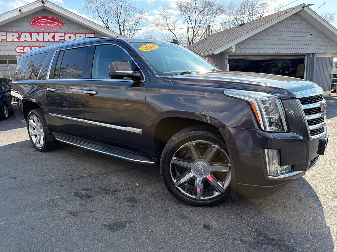 Cadillac Escalade ESV 4WD 4dr Luxury Collection 2016