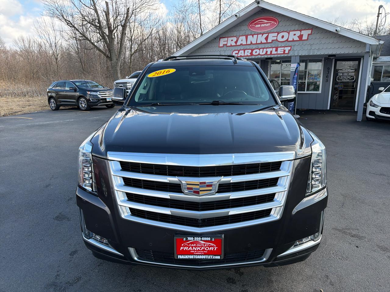 Cadillac Escalade ESV 4WD 4dr Luxury Collection 2016