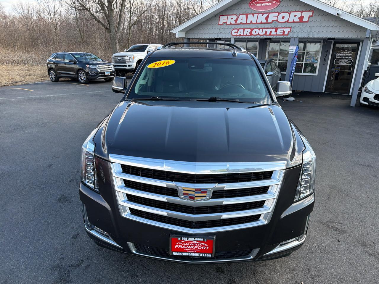Cadillac Escalade ESV 4WD 4dr Luxury Collection 2016