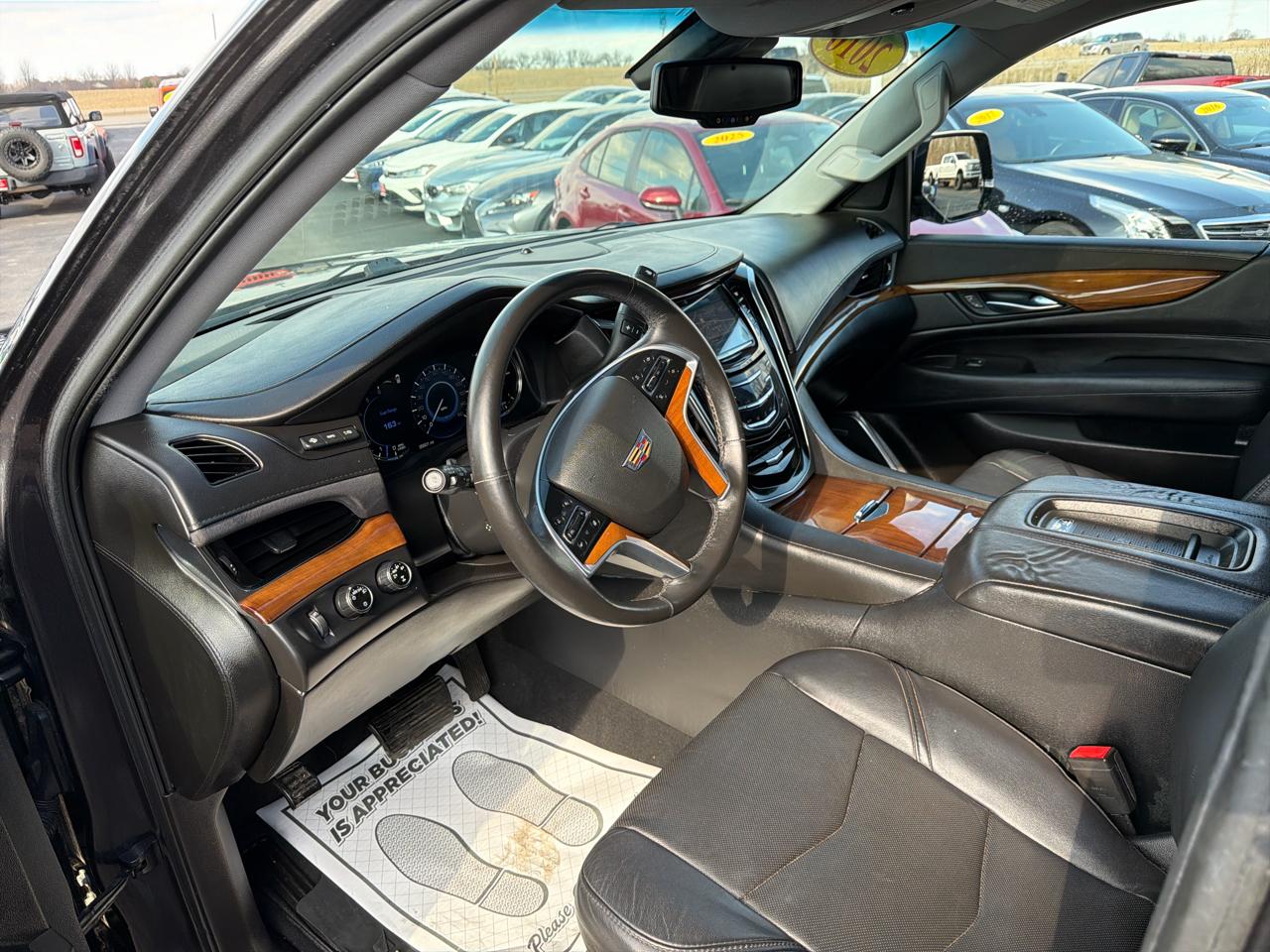 Cadillac Escalade ESV 4WD 4dr Luxury Collection 2016