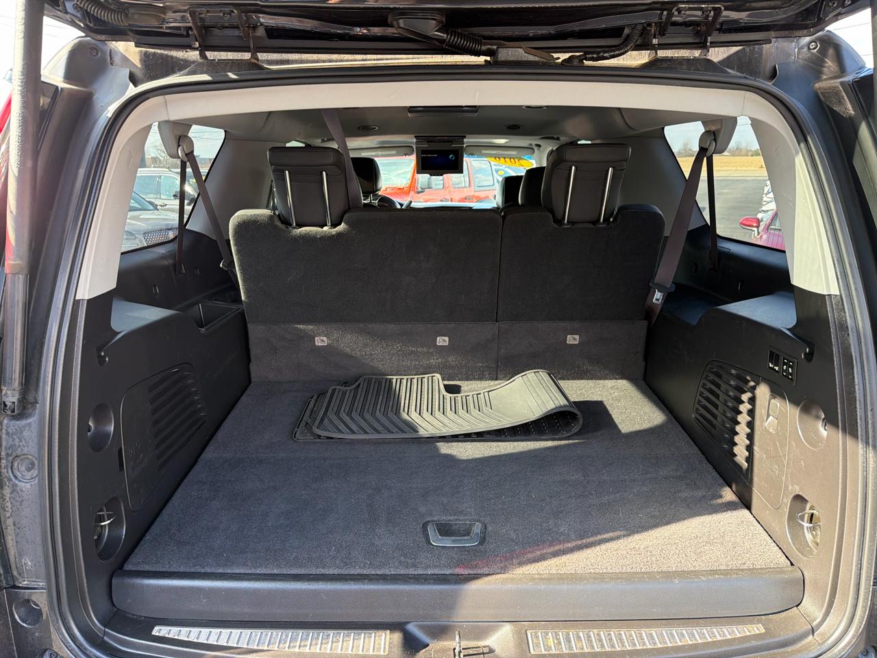 Cadillac Escalade ESV 4WD 4dr Luxury Collection 2016