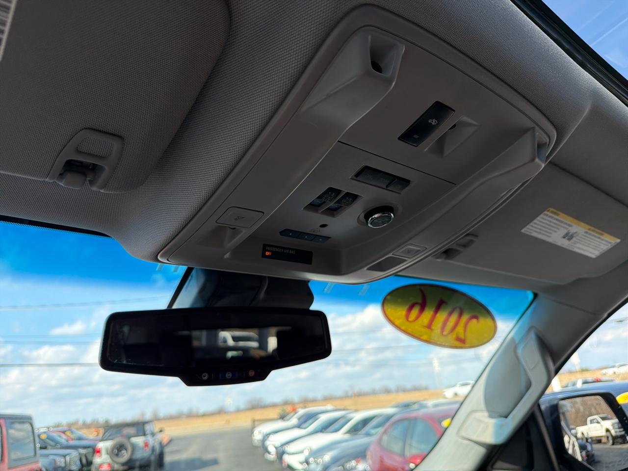 Cadillac Escalade ESV 4WD 4dr Luxury Collection 2016