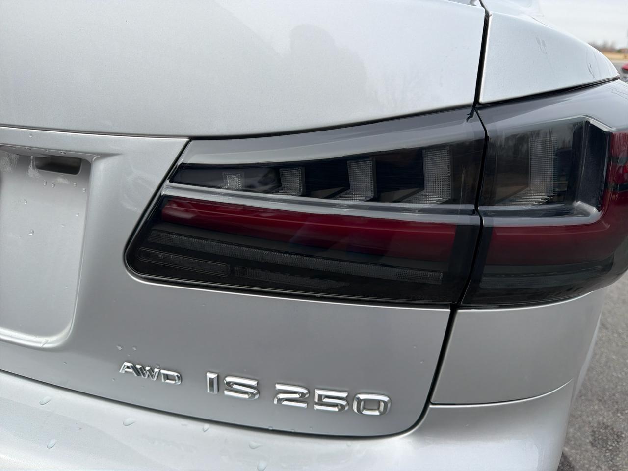 Lexus IS 250 4dr Sport Sdn Auto AWD 2009