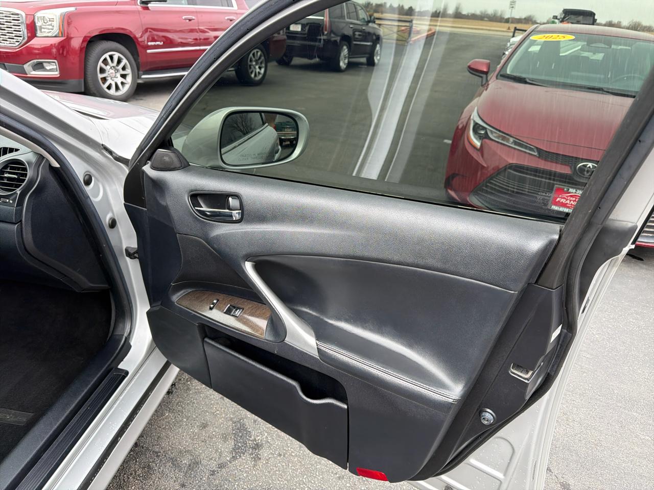 Lexus IS 250 4dr Sport Sdn Auto AWD 2009