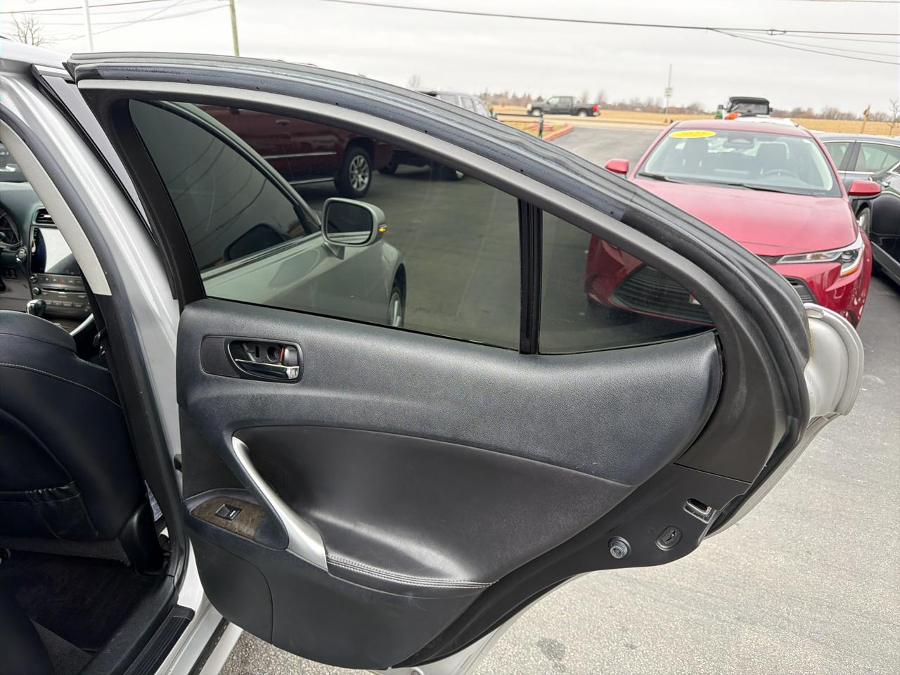 Lexus IS 250 4dr Sport Sdn Auto AWD 2009