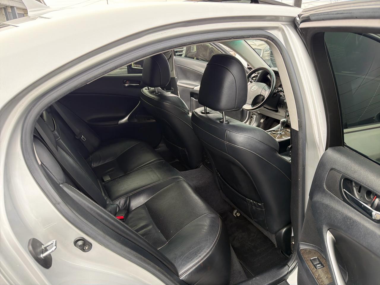 Lexus IS 250 4dr Sport Sdn Auto AWD 2009