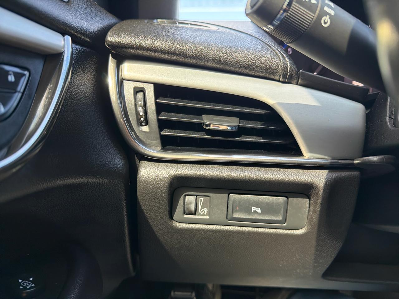 Cadillac ATS Sedan 4dr Sdn 2.0L Luxury Collection AWD 2016