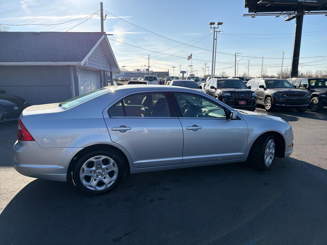 Ford Fusion 4dr Sdn SE FWD 2010