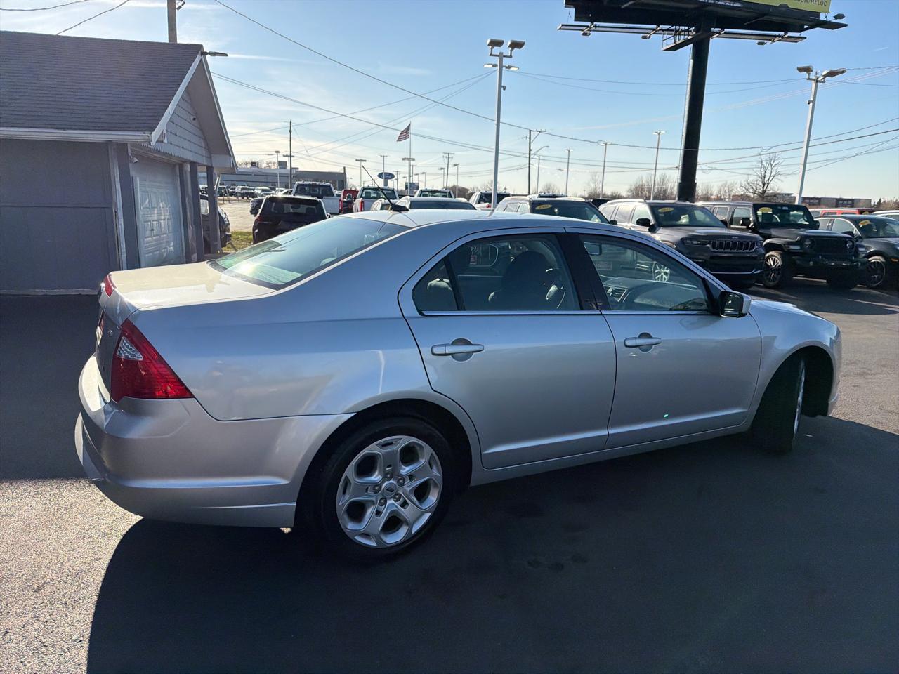 Ford Fusion 4dr Sdn SE FWD 2010