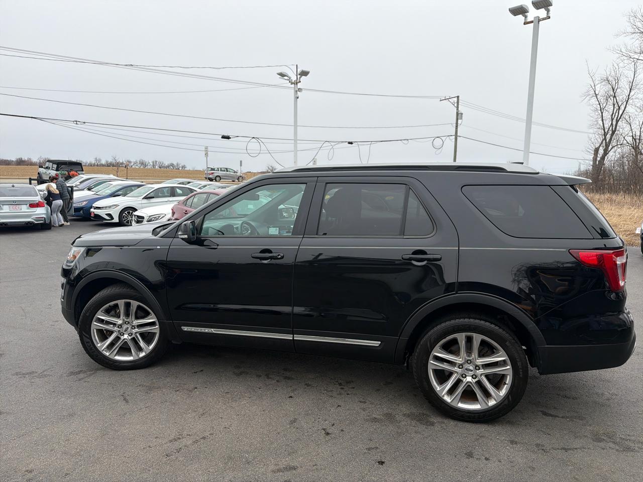 Ford Explorer 4WD 4dr XLT 2016