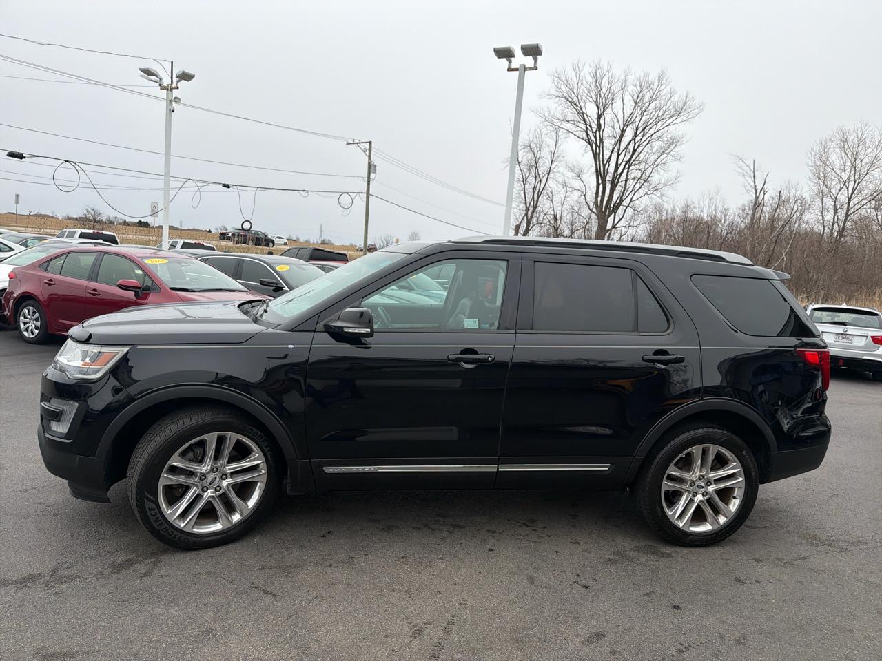 Ford Explorer 4WD 4dr XLT 2016