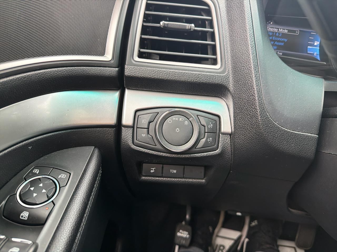 Ford Explorer 4WD 4dr XLT 2016