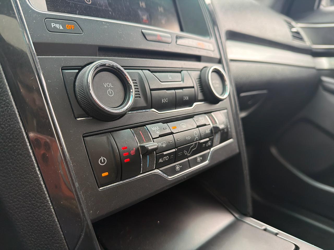 Ford Explorer 4WD 4dr XLT 2016