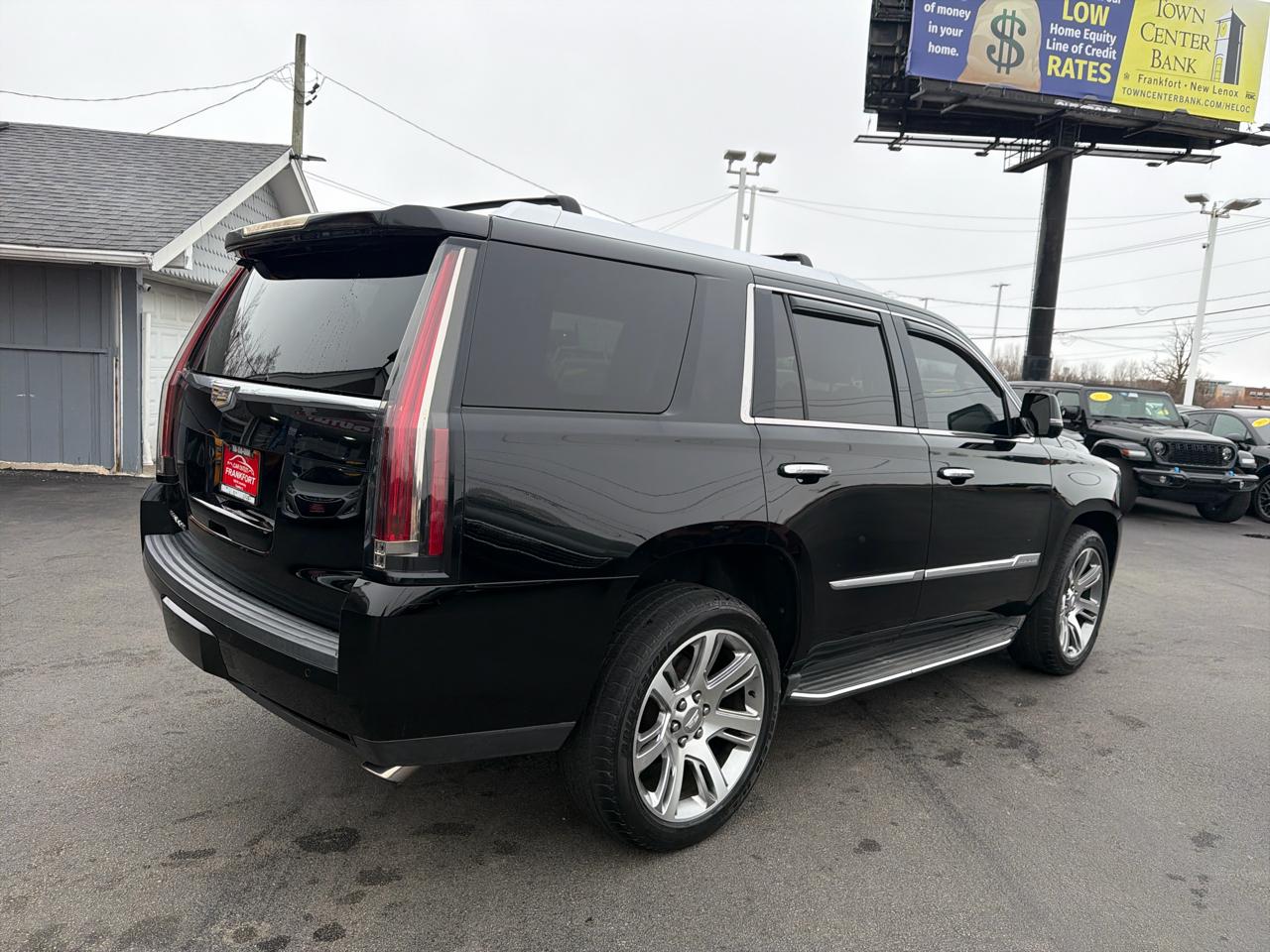 Cadillac Escalade 4WD 4dr Luxury 2015