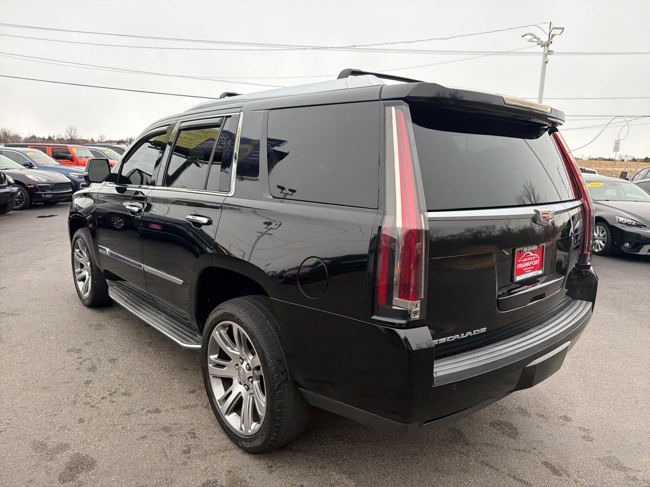 Cadillac Escalade 4WD 4dr Luxury 2015