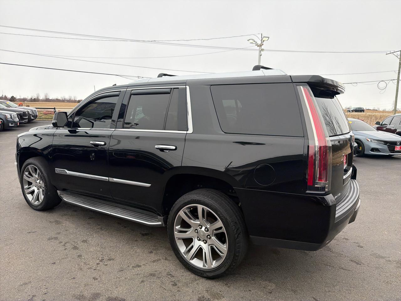 Cadillac Escalade 4WD 4dr Luxury 2015