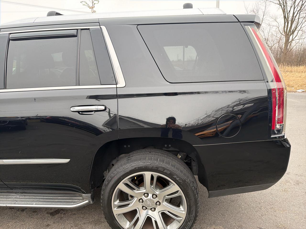 Cadillac Escalade 4WD 4dr Luxury 2015