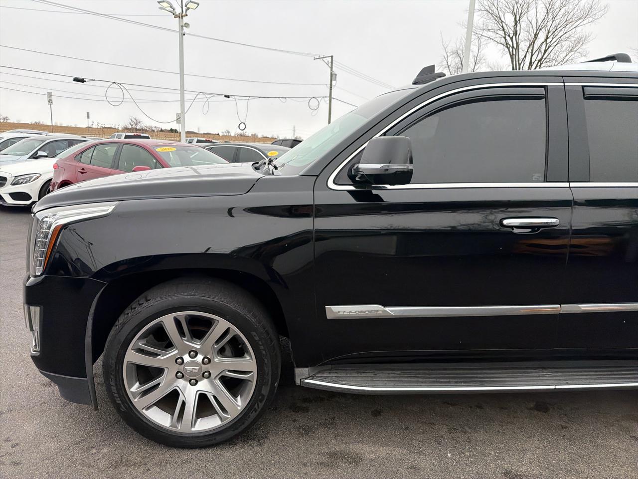 Cadillac Escalade 4WD 4dr Luxury 2015