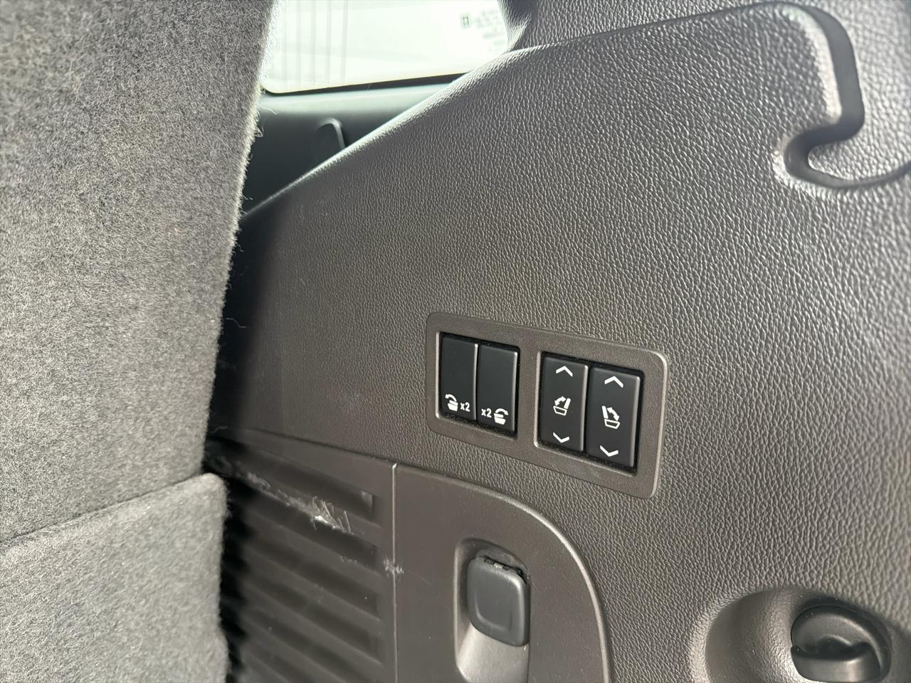 Cadillac Escalade 4WD 4dr Luxury 2015