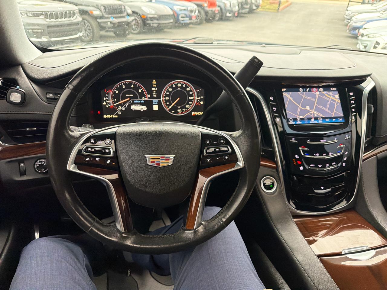 Cadillac Escalade 4WD 4dr Luxury 2015