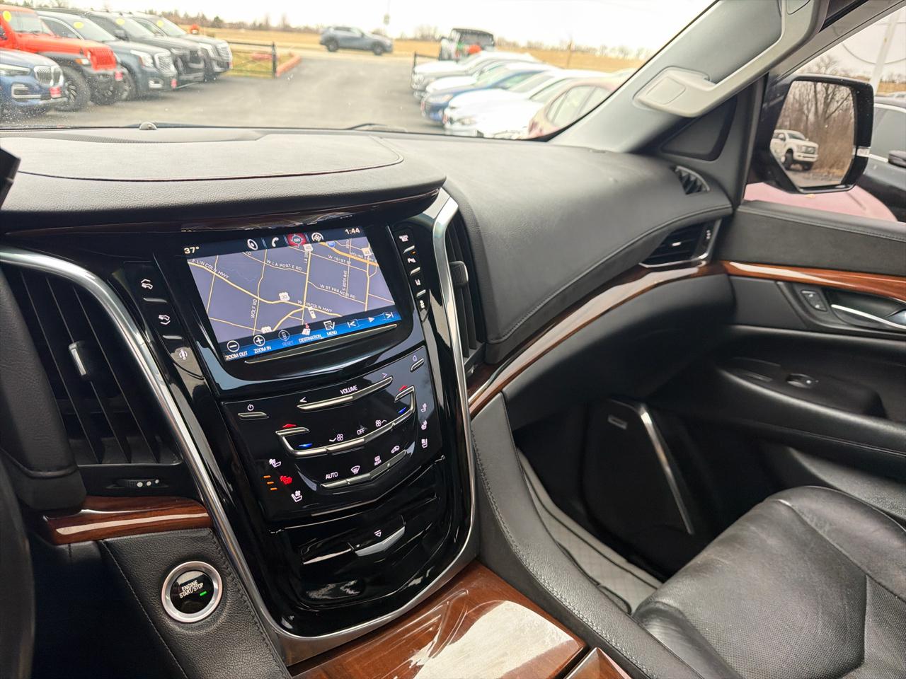 Cadillac Escalade 4WD 4dr Luxury 2015