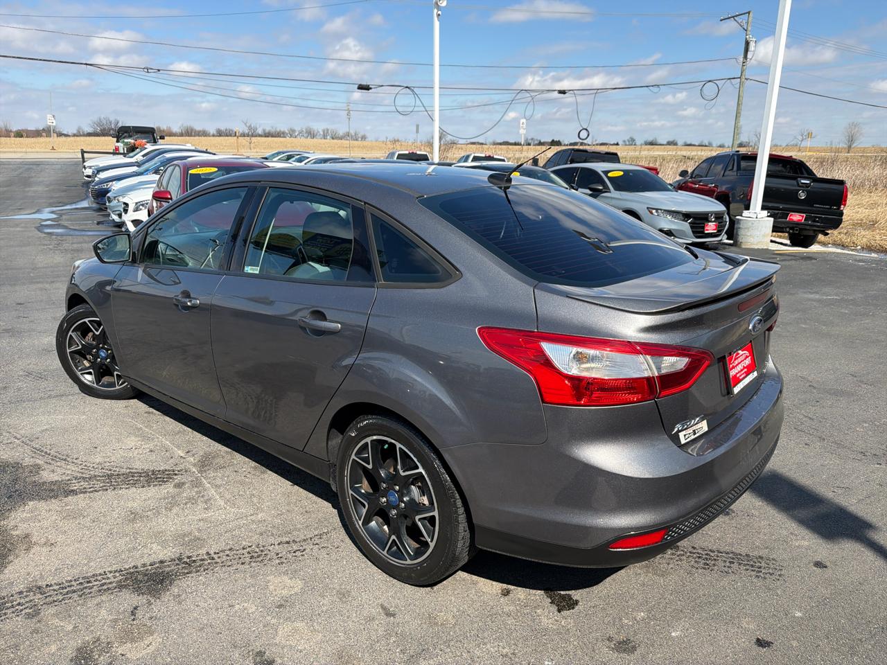 Ford Focus 4dr Sdn SE 2012