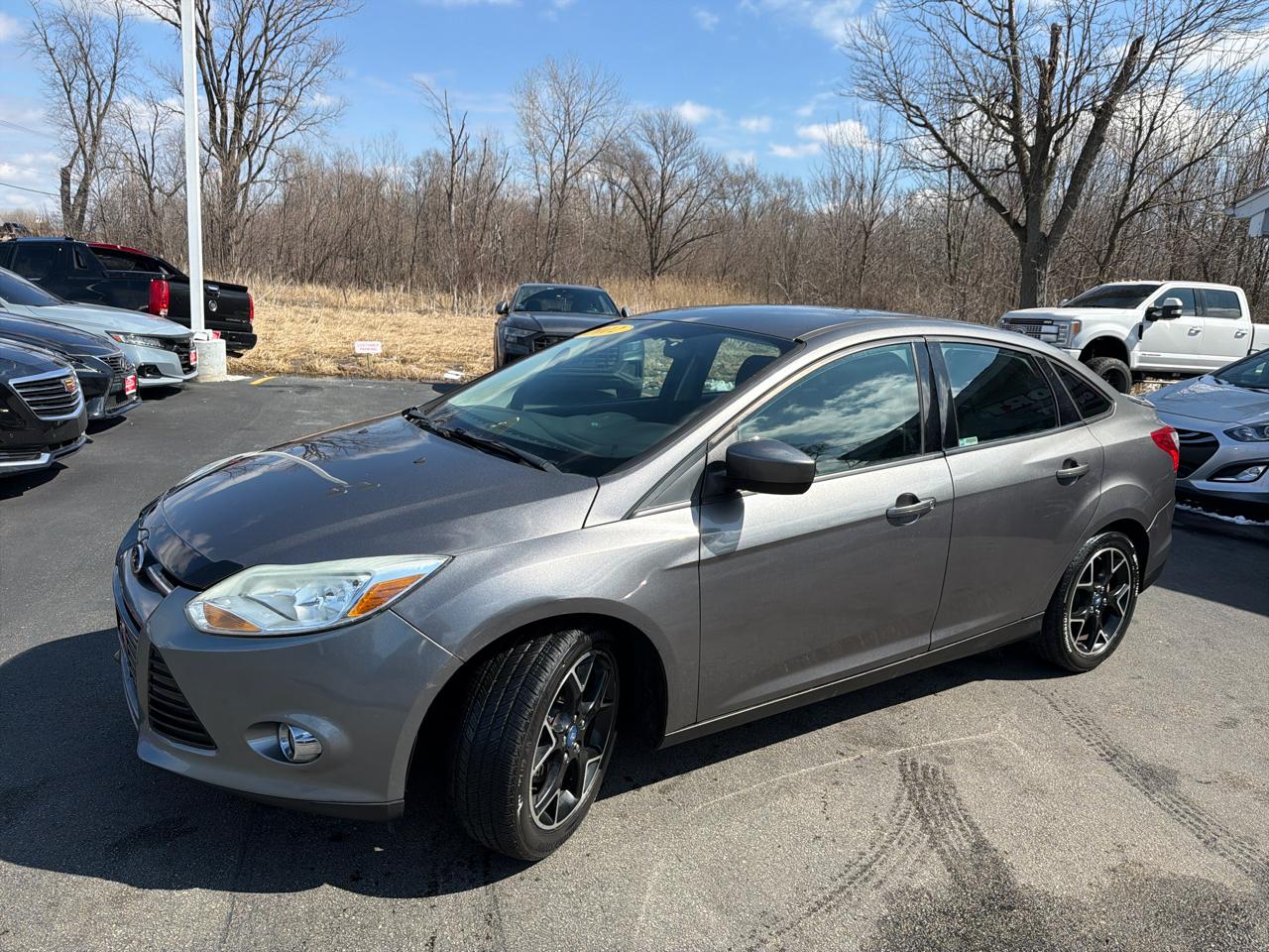 Ford Focus 4dr Sdn SE 2012