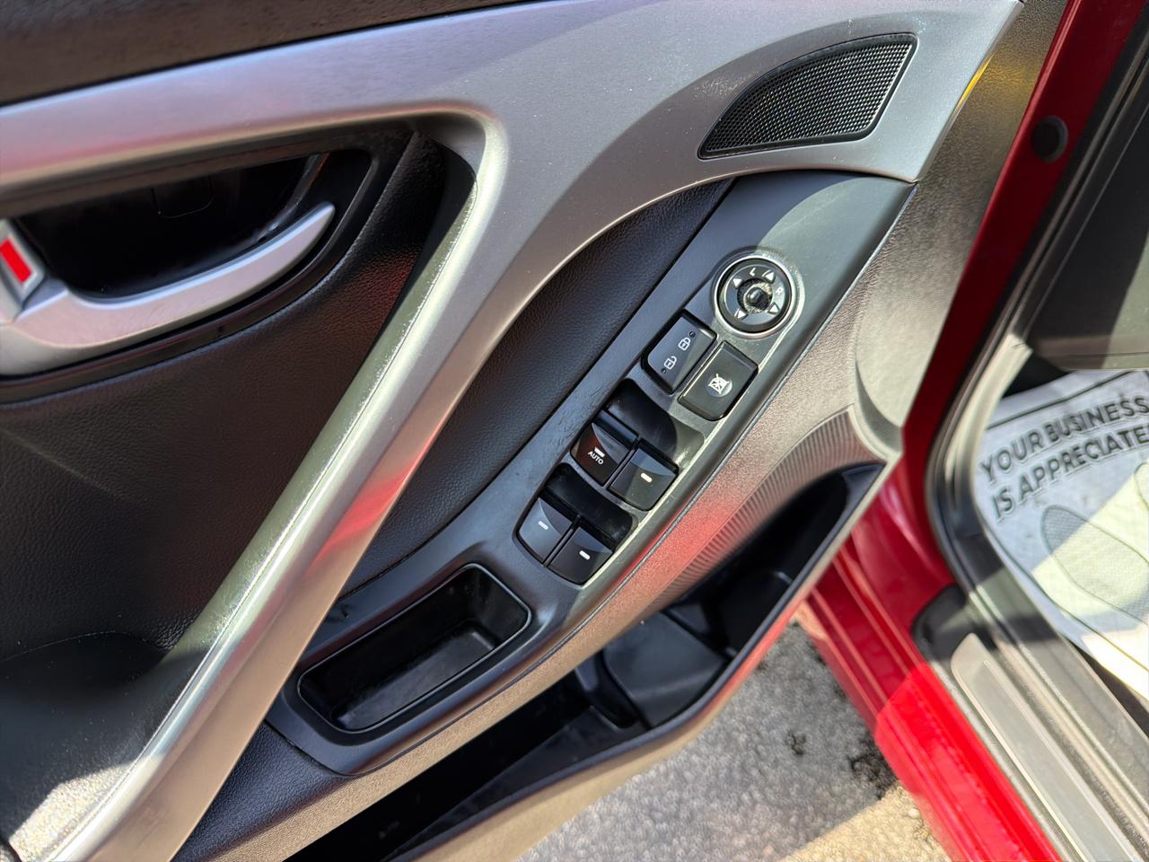 Hyundai Elantra 4dr Sdn Auto Limited (Alabama Plant) 2015