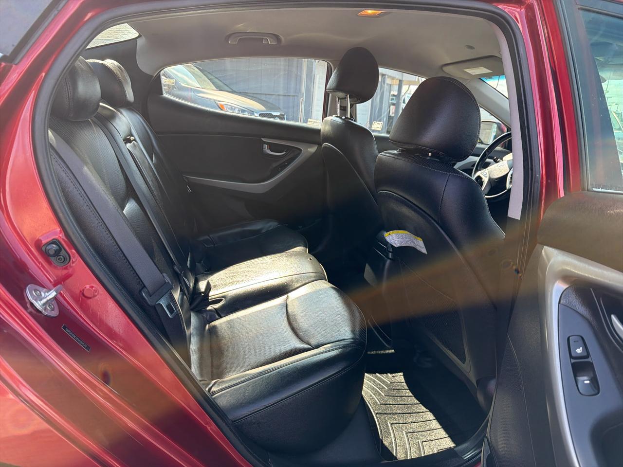 Hyundai Elantra 4dr Sdn Auto Limited (Alabama Plant) 2015