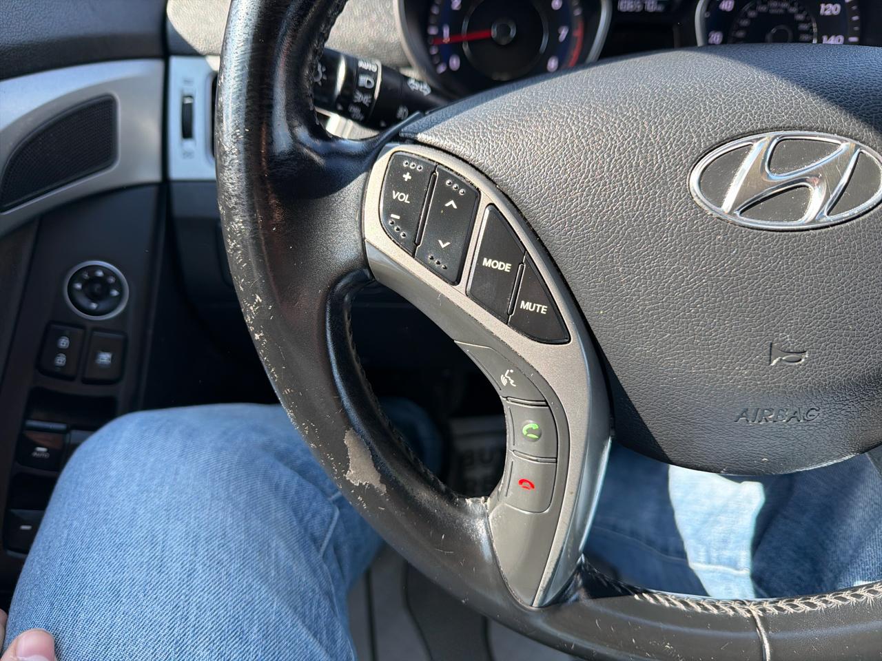 Hyundai Elantra 4dr Sdn Auto Limited (Alabama Plant) 2015