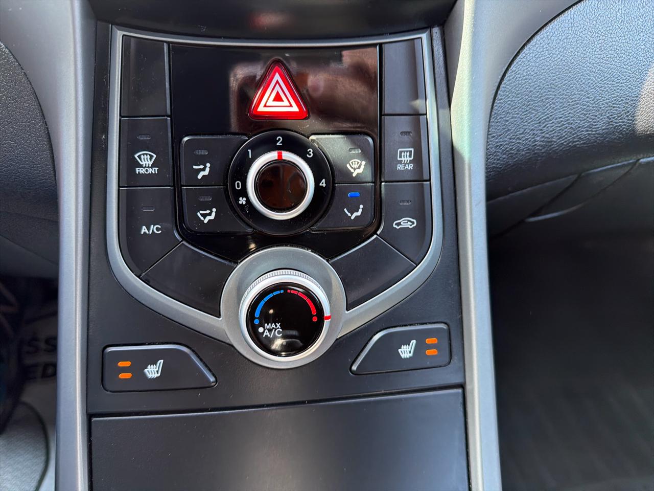 Hyundai Elantra 4dr Sdn Auto Limited (Alabama Plant) 2015