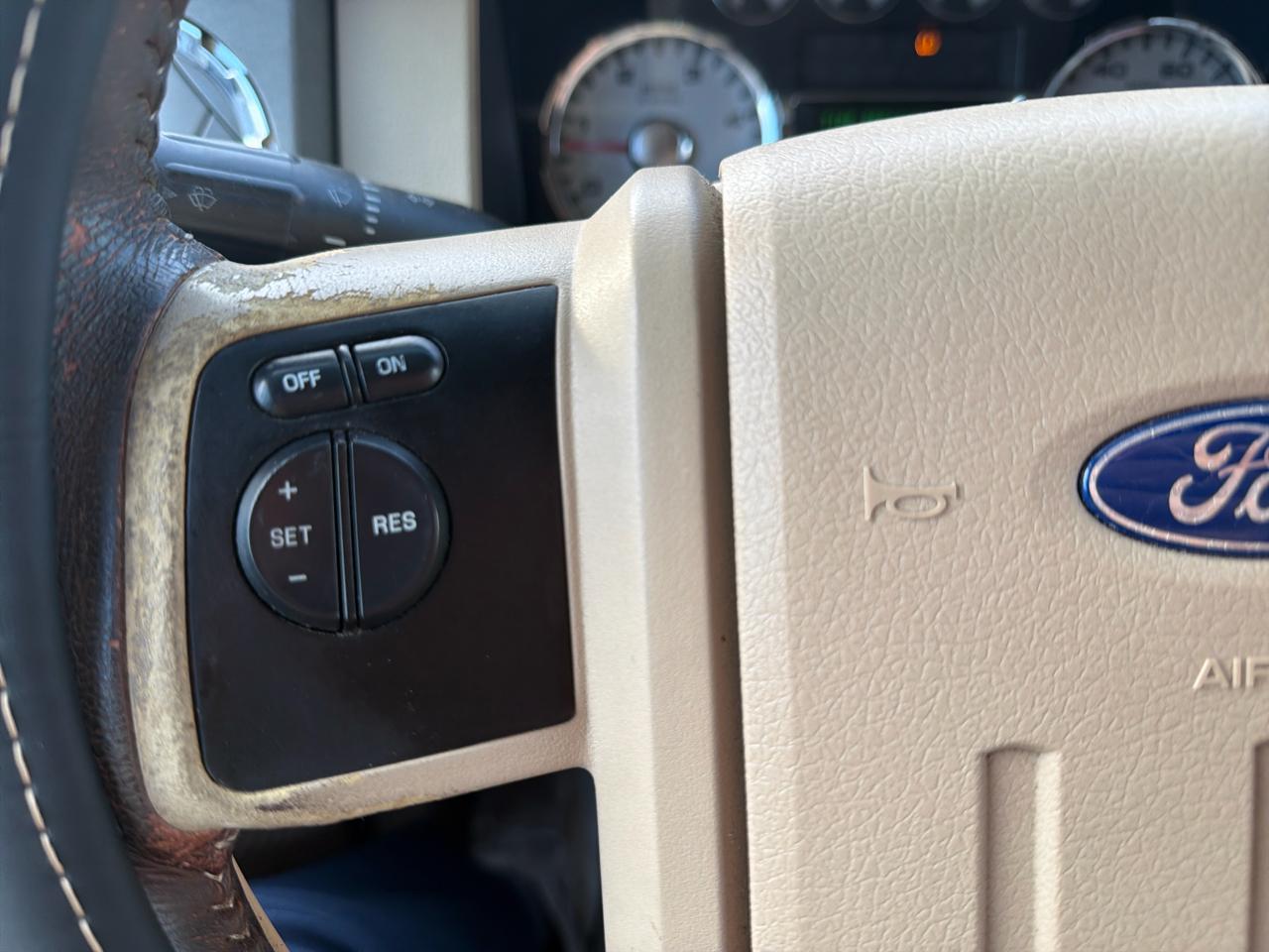 Ford Super Duty F-250 SRW 4WD Crew Cab 156" King Ranch 2009