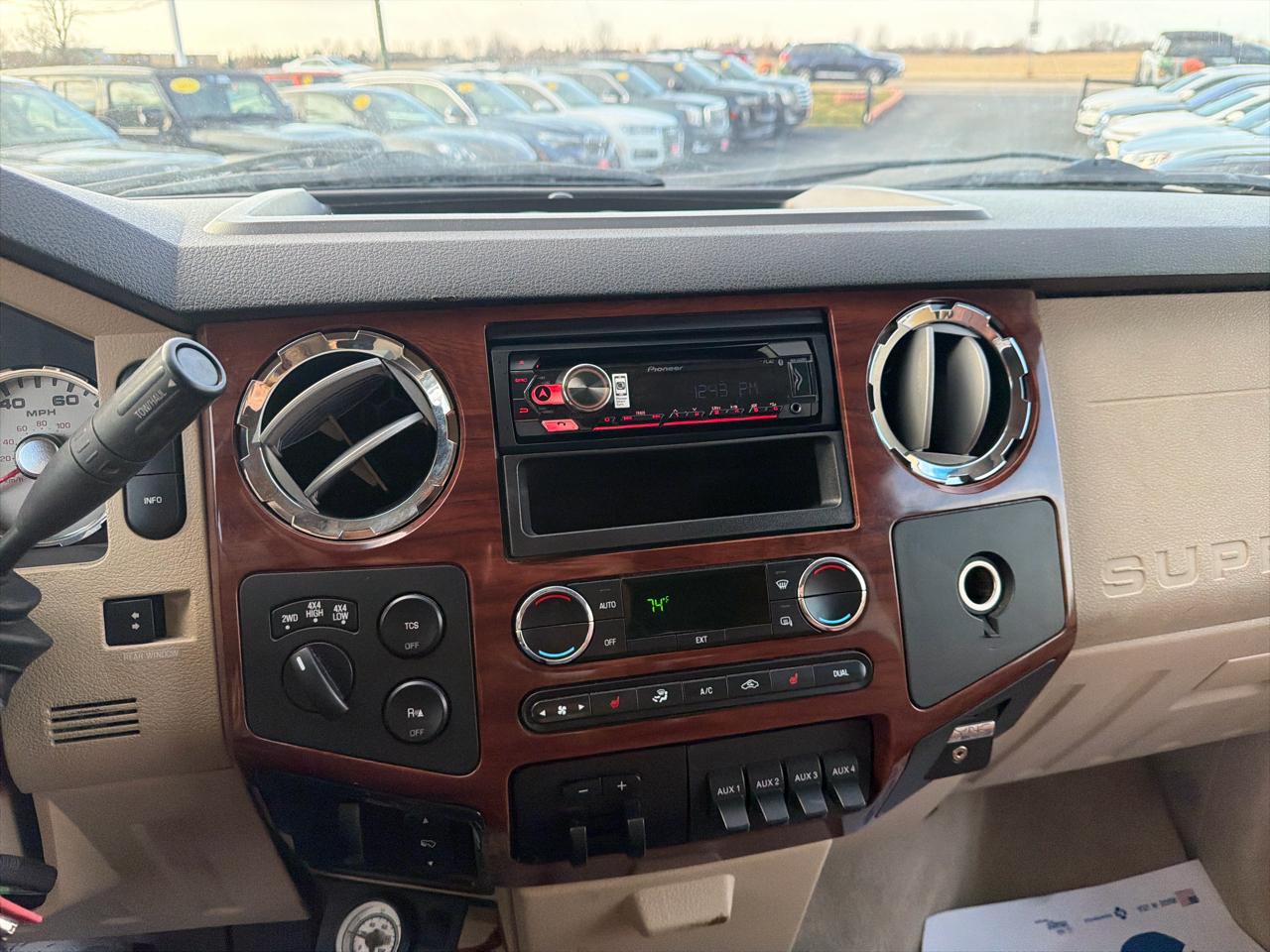 Ford Super Duty F-250 SRW 4WD Crew Cab 156" King Ranch 2009