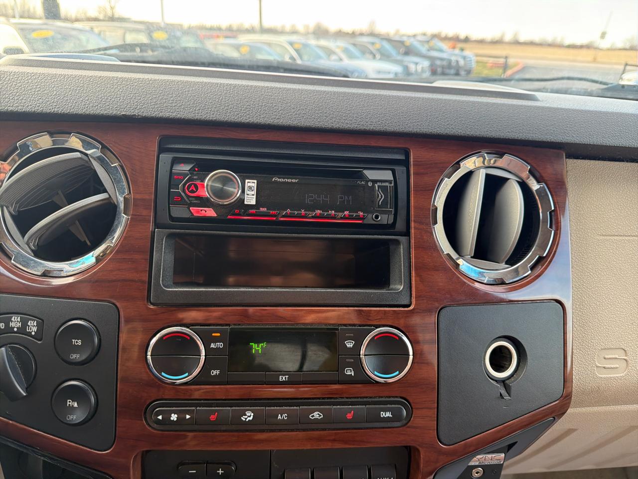 Ford Super Duty F-250 SRW 4WD Crew Cab 156" King Ranch 2009