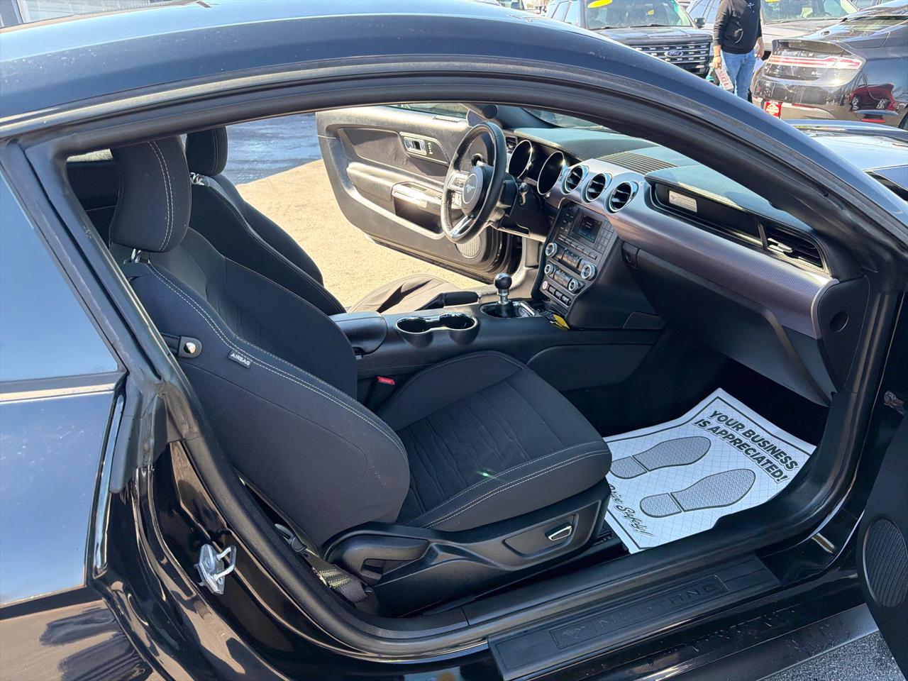 Ford Mustang GT Fastback 2017