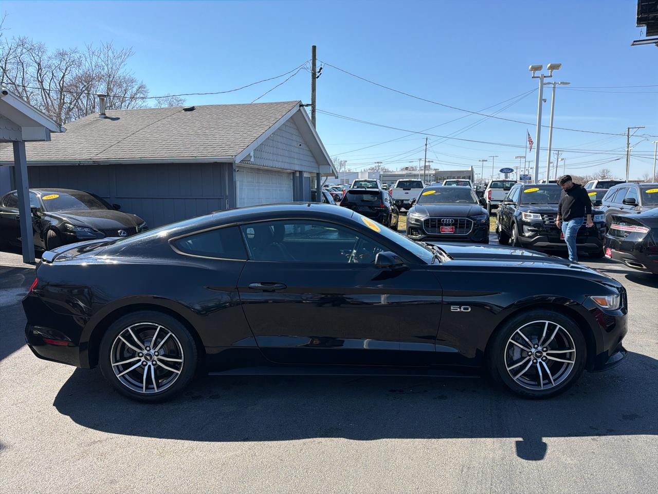 Ford Mustang GT Fastback 2017